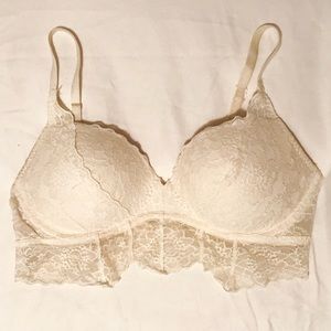 VS Pink M Cream Lace Bralette